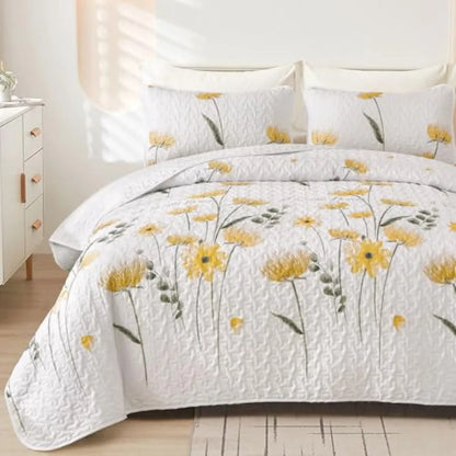 Cute Soft Lightweight Microfiber Queen Floral Bedspread